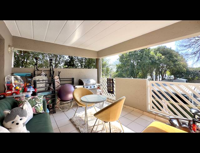 2 BEDROOM APARTMENT TO LET IN CRAIGHALL PARK